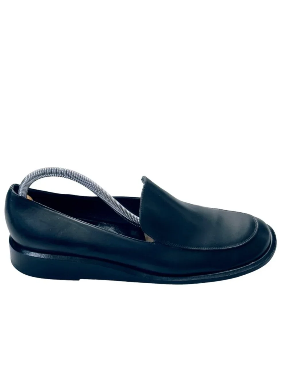 HAROLD POWELL Women’s Shoes Black Leather Loafer Size 8.5B left foot 9B Right